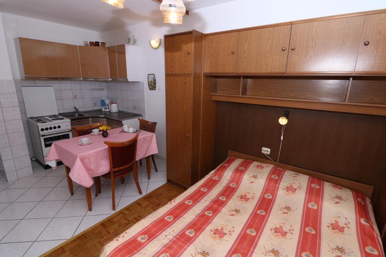 Apartments Magasic With Terrace Baška Екстериор снимка